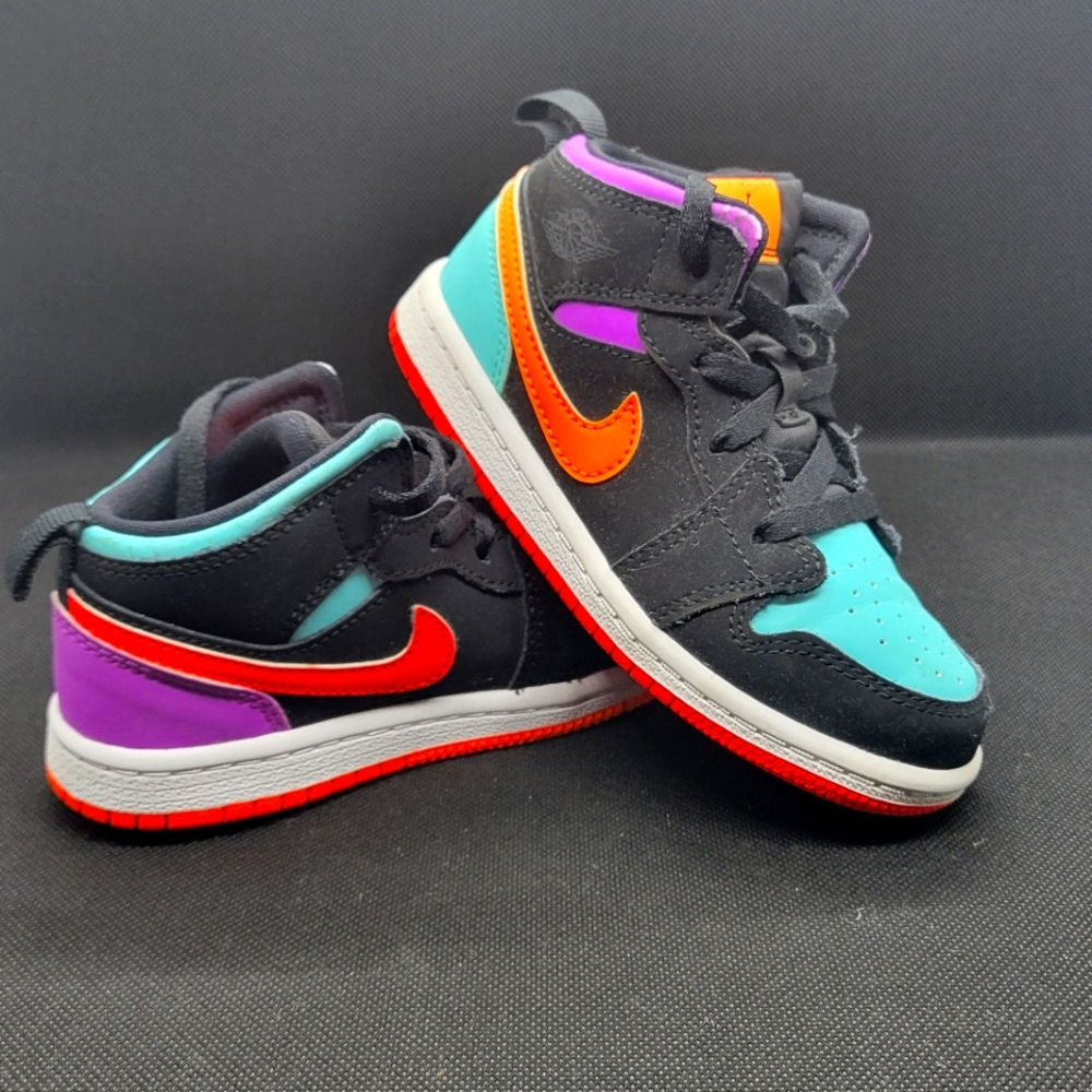 9C Jordan 1 Mid 'Black Multi': 640735-083